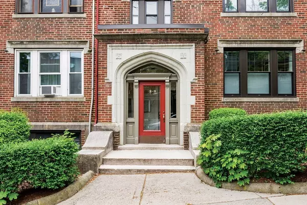 26 Summit Ave #6, Brookline, MA 02446