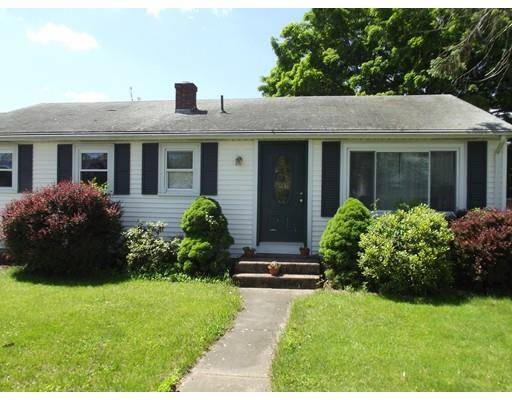 32 Valley St, Blackstone, MA 01504