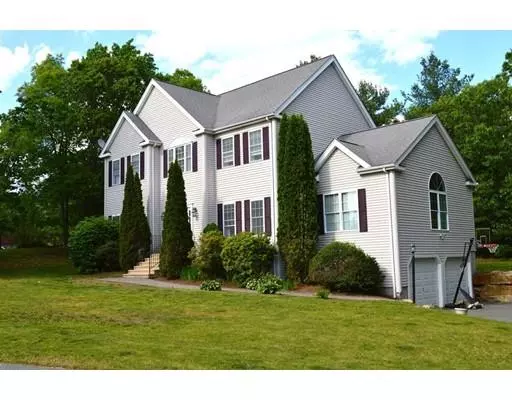 Hopedale, MA 01747,36 Harmony Trl