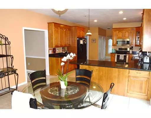 Hopedale, MA 01747,36 Harmony Trl