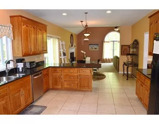 Hopedale, MA 01747,36 Harmony Trl