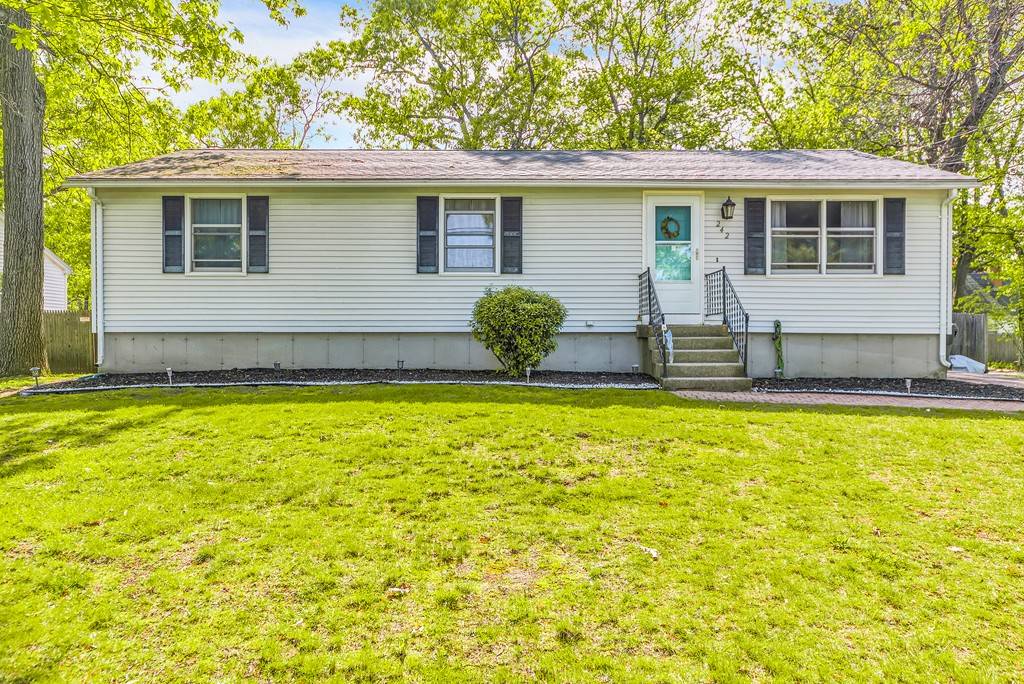 242 Gilbert Ave, Springfield, MA 01119