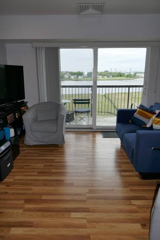 Quincy, MA 02171,133 Commander Shea Blvd #608