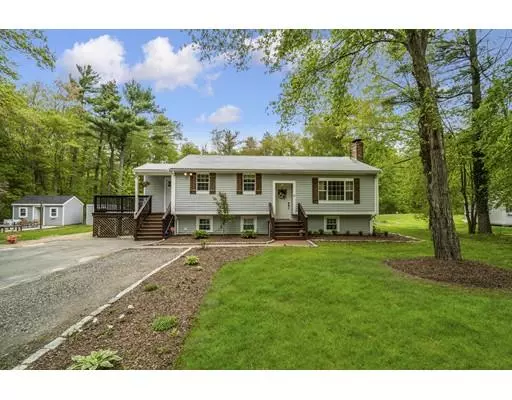 Taunton, MA 02718,84 Seekell  Street