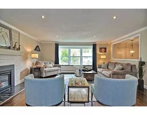 Hingham, MA 02043,15 Hazelwood Dr