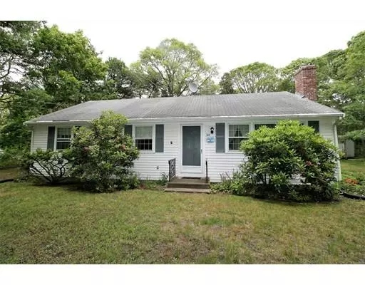 24 Beginners Ln, Orleans, MA 02653