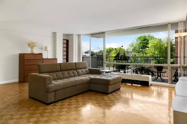 Brookline, MA 02446,45 Longwood Ave #202