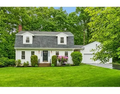 17 Thomas Farm Cir, Shrewsbury, MA 01545