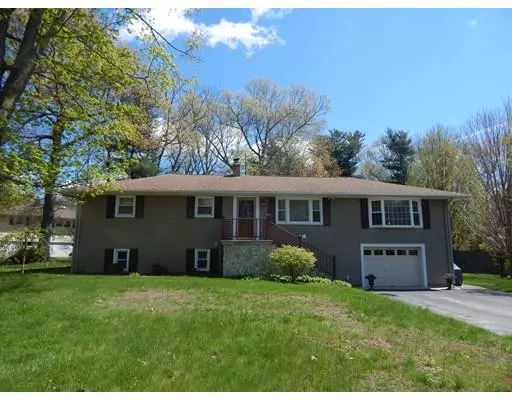 1 Wendover Rd, Holden, MA 01520