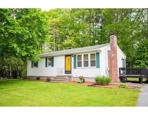 47 Condon Circle, Rockland, MA 02370