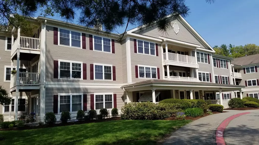 Stow, MA 01775,34 Meeting House Ln #307