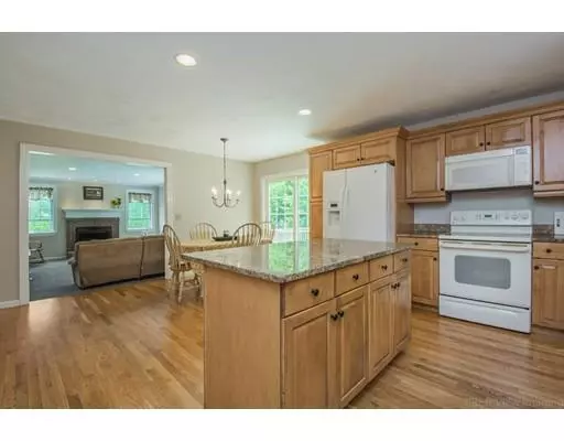 Charlton, MA 01507,29 Colicum Drive