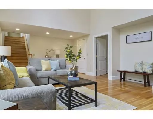 Sturbridge, MA 01566,13 Ridgeview Rd