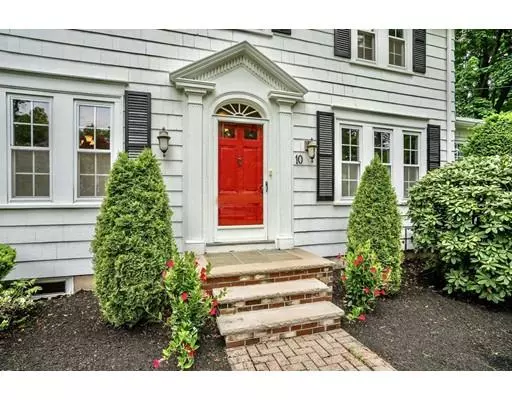 Wakefield, MA 01880,10 Morrison Road West