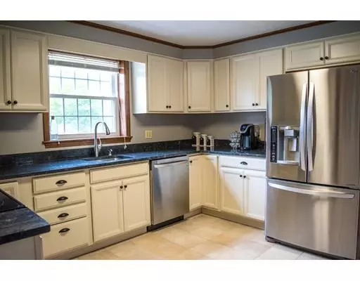 Rutland, MA 01543,19 Central Tree Road