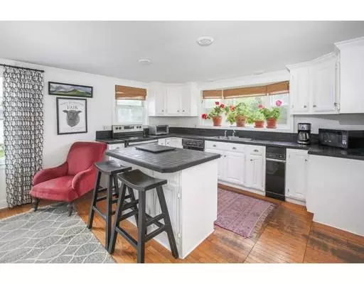 Hingham, MA 02043,144 Downer Ave
