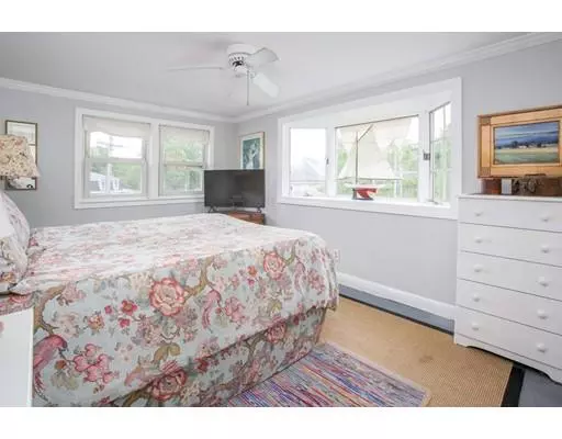 Hingham, MA 02043,144 Downer Ave