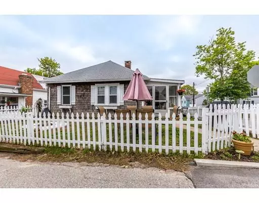 Wareham, MA 02558,9 Pearl Ave