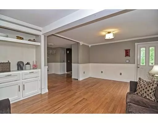 Swansea, MA 02777,24 Cross Rd