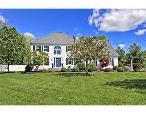 2 Mckinley Rd, Franklin, MA 02038