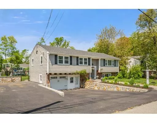 26 Townsend Ave, Braintree, MA 02184