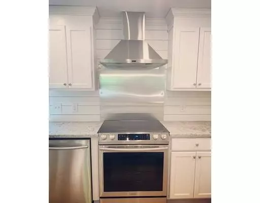 Rehoboth, MA 02769,355 Anawan