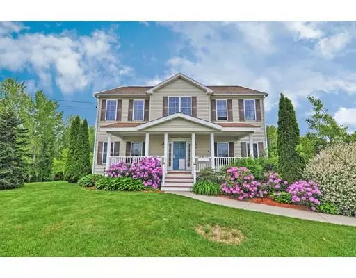 658 Allen Ave, North Attleboro, MA 02760
