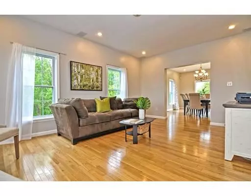 North Attleboro, MA 02760,658 Allen Ave