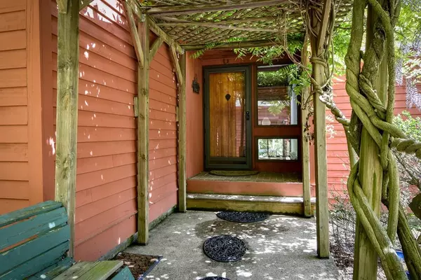 Sherborn, MA 01770,263 S Main St