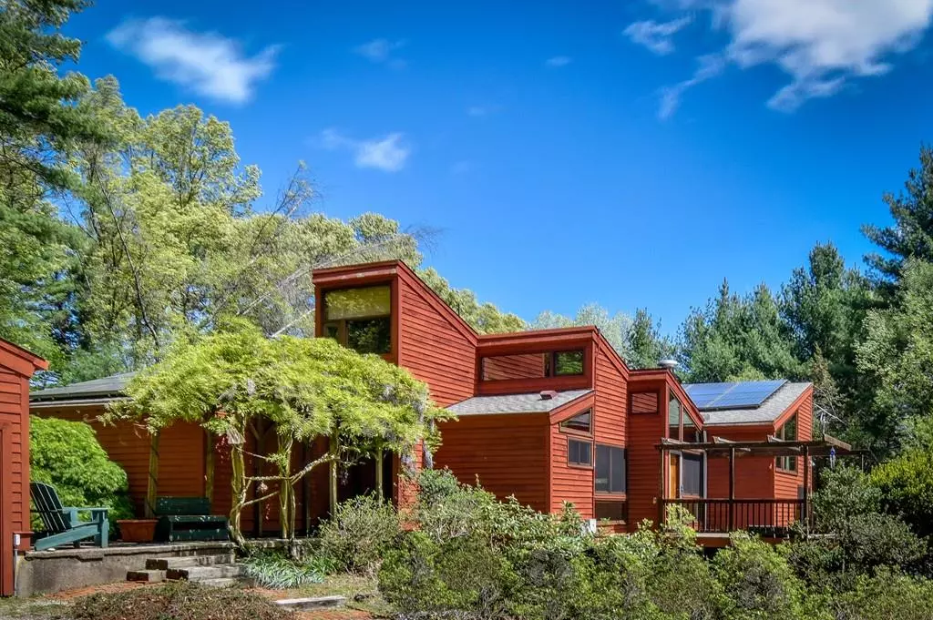 Sherborn, MA 01770,263 S Main St