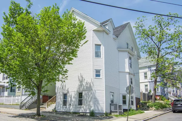 65 High St, Haverhill, MA 01832