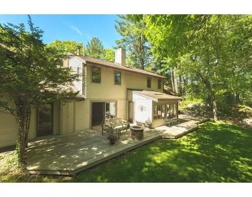 Hingham, MA 02043,142 Ward St