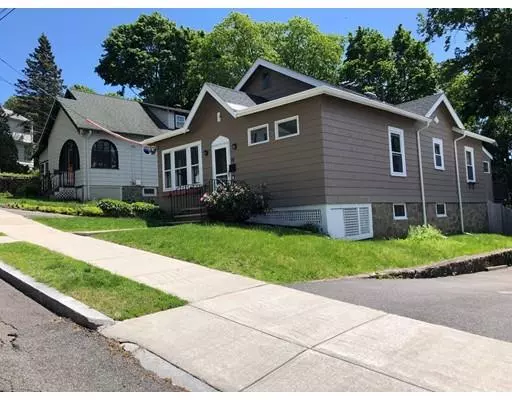 19 Broadway Cir, Lynn, MA 01904