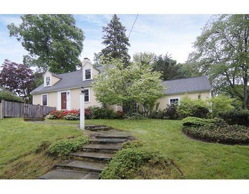 31 Simonds Rd, Lexington, MA 02420