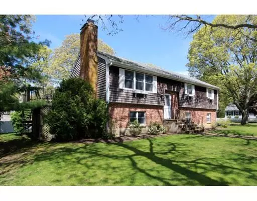 20 Trumet Rd, Harwich, MA 02671