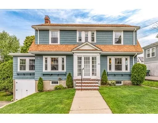 252 Common St, Watertown, MA 02472