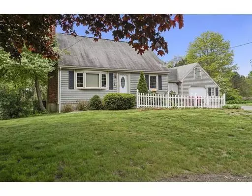 108 Beach Street, Foxboro, MA 02035