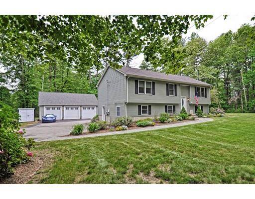 68 Box Pond Dr, Bellingham, MA 02019