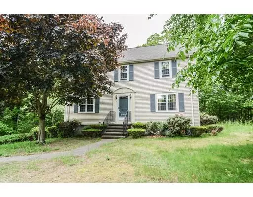 11 Roberts Rd, Hanover, MA 02339