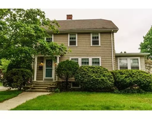 23 Oak St, Stoneham, MA 02180