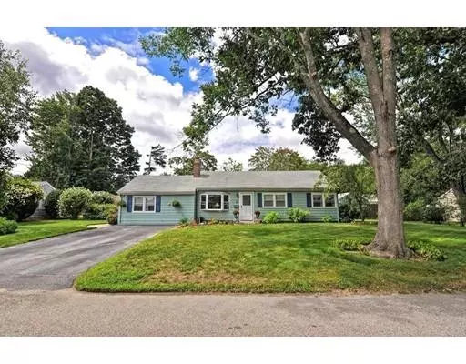 5 Congress Rd, Barrington, RI 02806