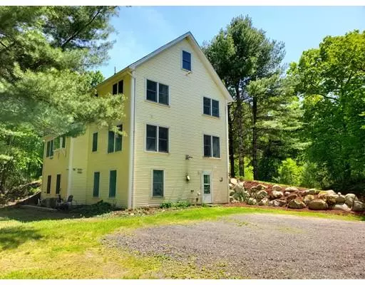 Hopkinton, MA 01748,2 Valentine Cir