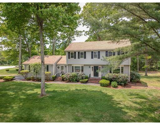 5 Ladyslipper Ln, Stoughton, MA 02072