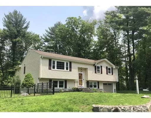 70 Dodd Dr, Holliston, MA 01746