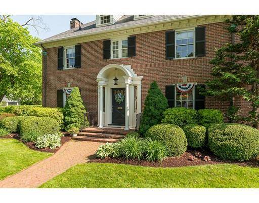 72 Farmington Ave, Longmeadow, MA 01106