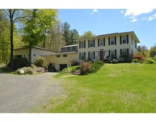 435 Market Hill Road, Amherst, MA 01002