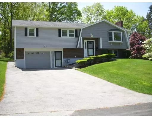 19 Leeds, Lawrence, MA 01843