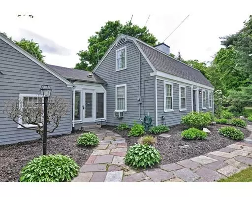 173 Johnson, North Andover, MA 01845