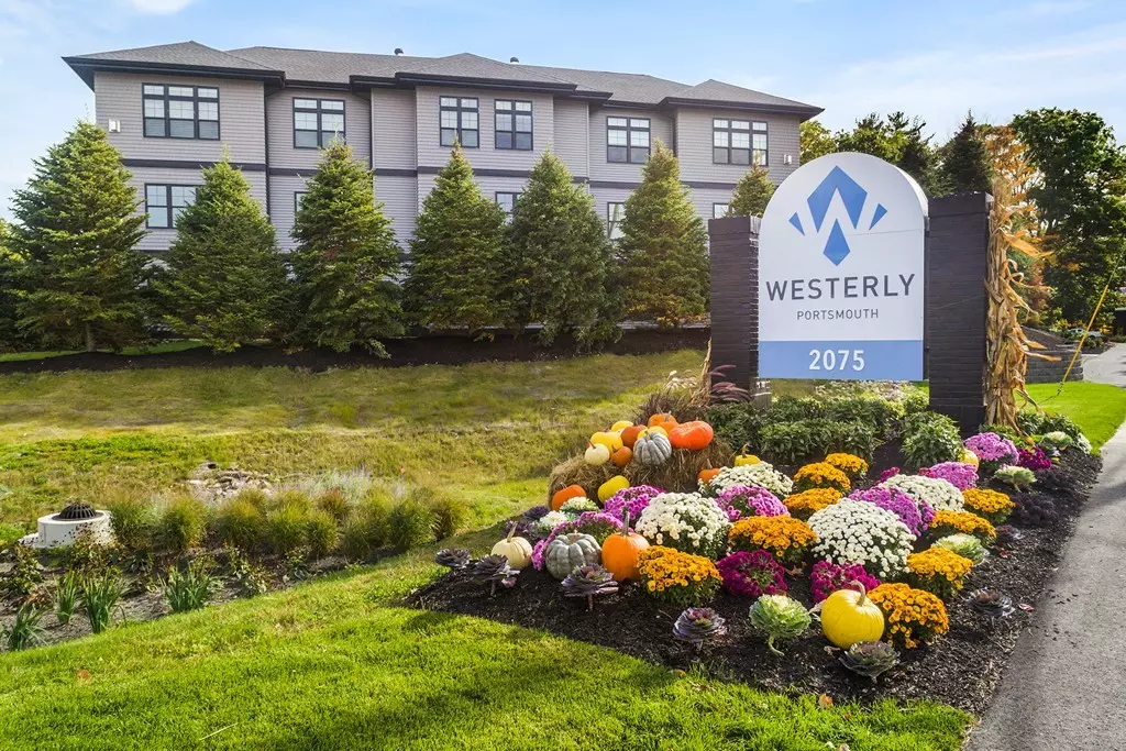 Portsmouth, NH 03801,2075 Lafayette Road #B26