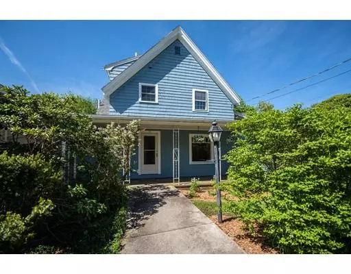 Ipswich, MA 01938,10 Putnam Rd